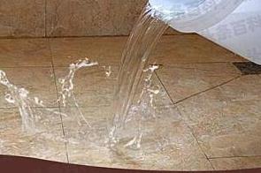 东方漏水维修 免砸砖防水材料该如何施工